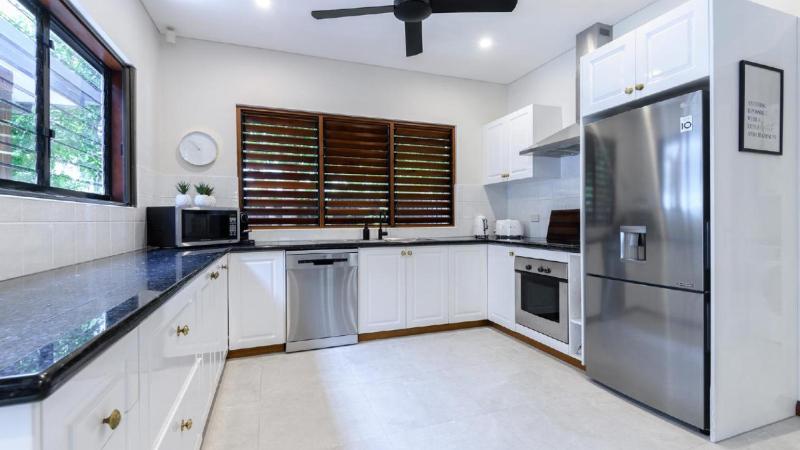 Villa 2 - Chez Willow Port Douglas - image 2
