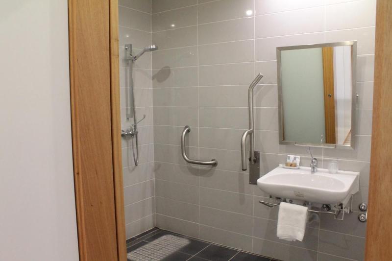 Double or Twin Room image 2