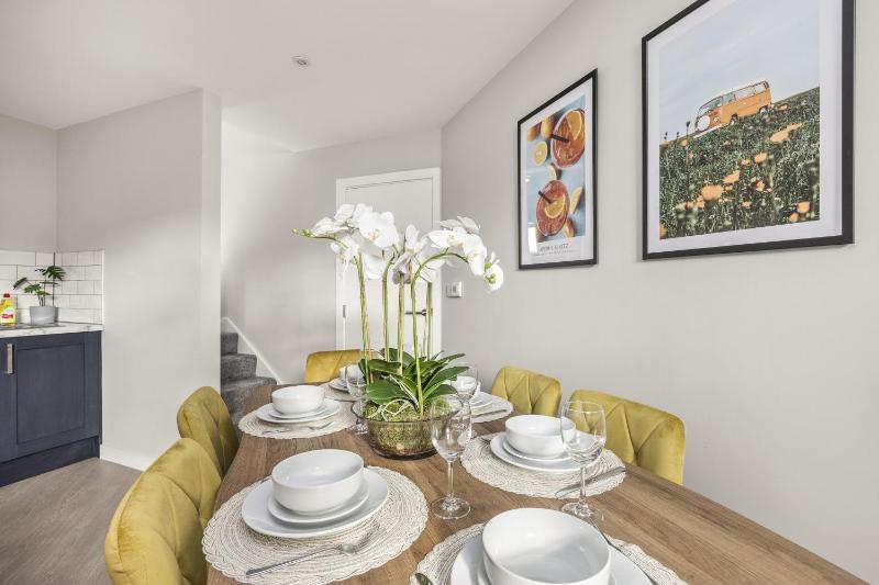 Buzzing Brighton Apartment 2 By My Getaways - image 15