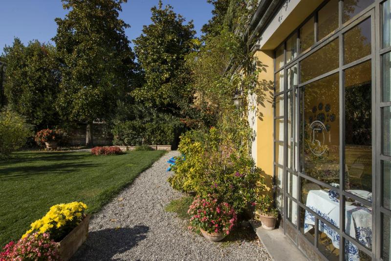 Al Porto Di Lucca B&B - image 21