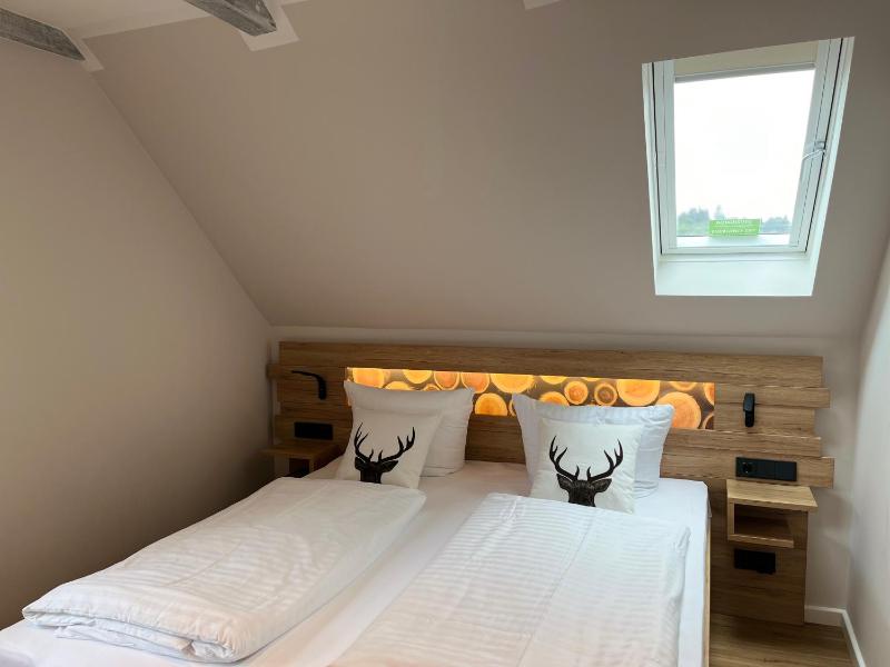 Double Room with Mountain View image 1