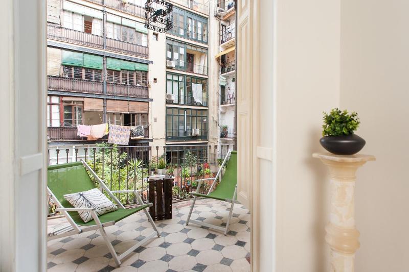 Catalan Music Palace with private terrace - image 3