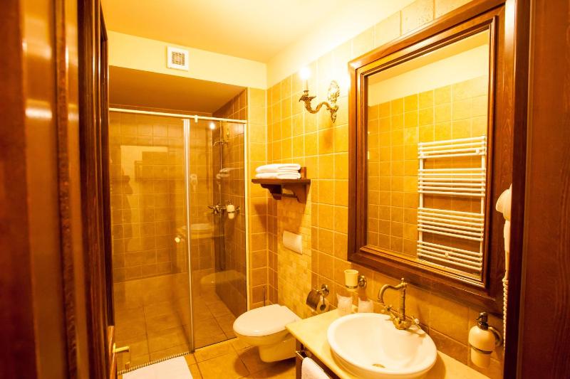 Double Room image 4