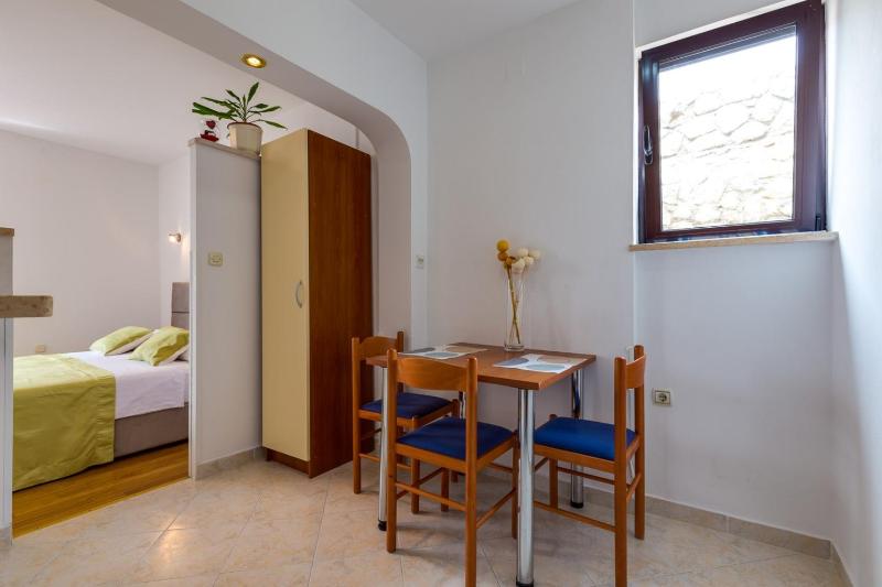 Apartments Gisela Mali Lošinj - image 23