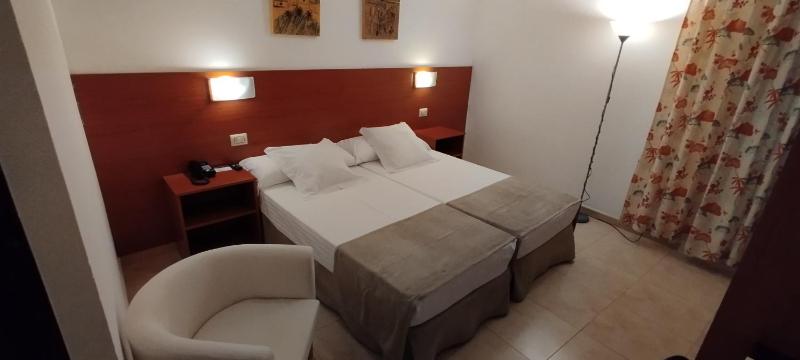 Triple Room image 4