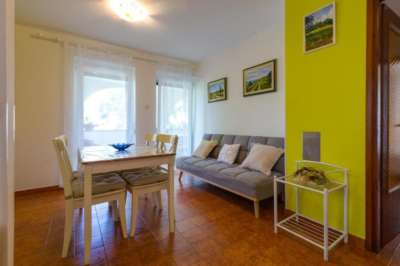 Apartments Matea Mali Lošinj - image 11