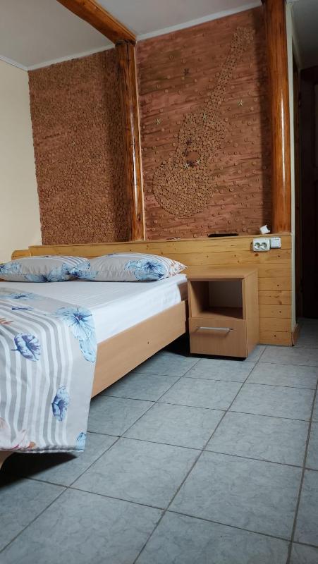 Standard Double Room image 2