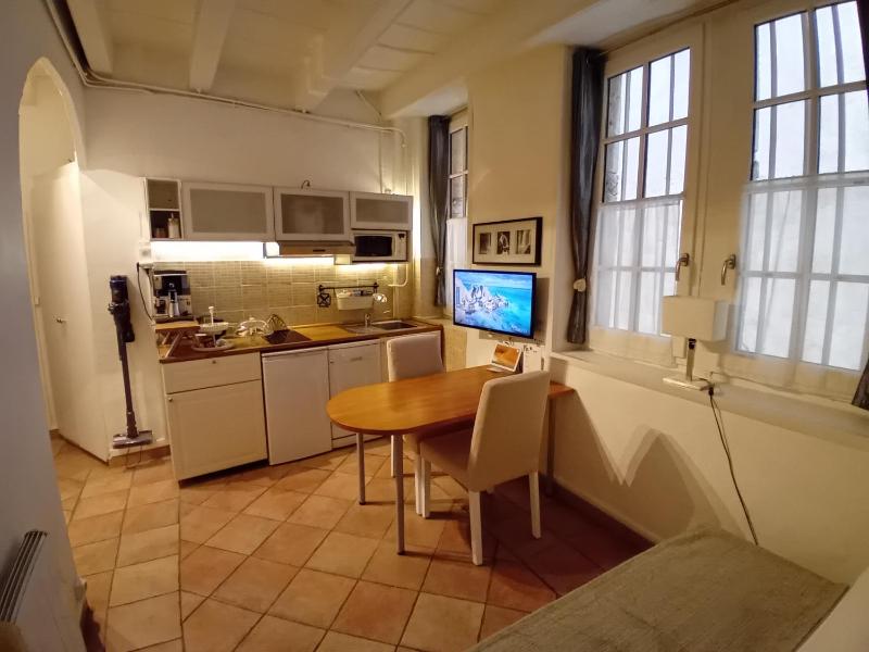 One-Bedroom Apartment (3 Adults) image 4