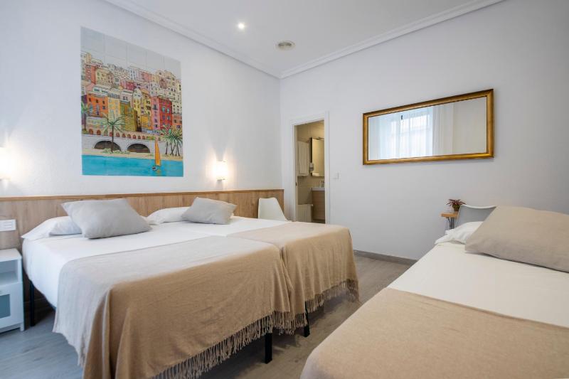 Triple Room image 1