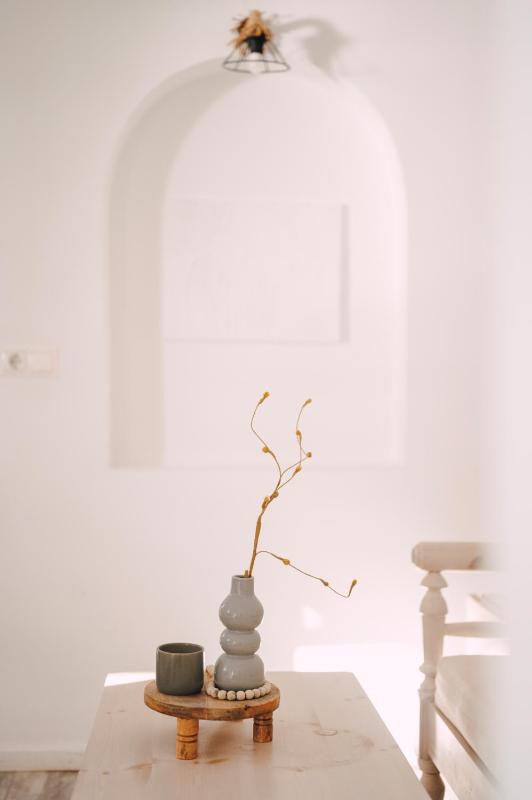 Deluxe Triple Room with Balcony and Sea View image 4