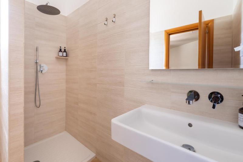 Triple Room with Balcony image 1