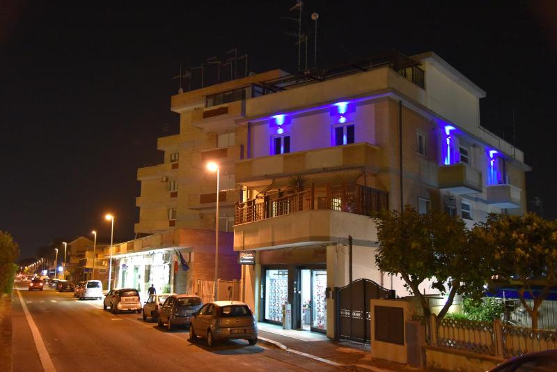 La Lira - image 29
