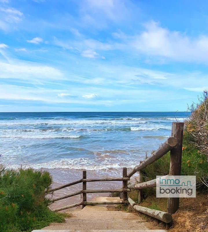 Sun Beach Cala Dorada - image 2