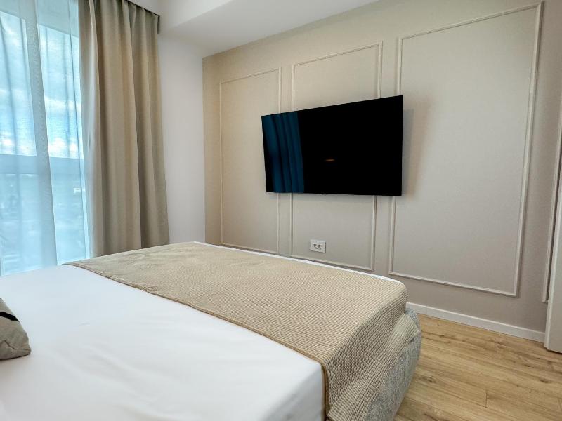 Styling & Cozy apt in Coresi by Cityscape - image 14
