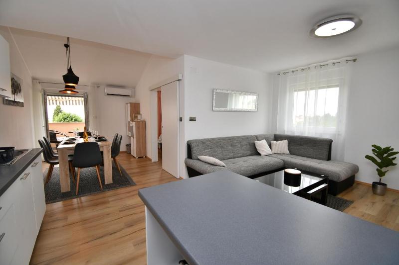 Apartment Bellevue - image 16
