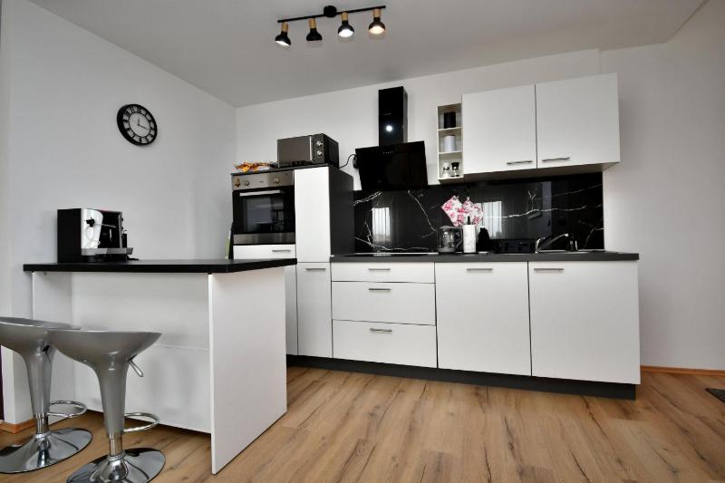 Apartment Bellevue - image 22