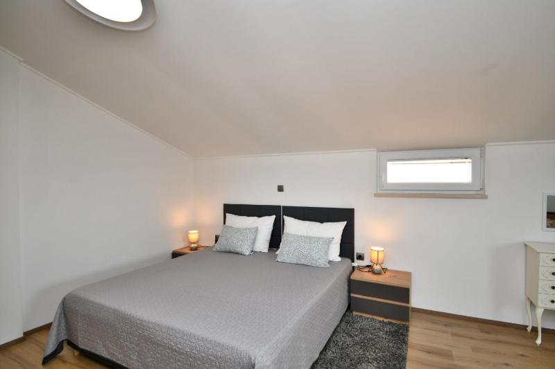 Apartment Bellevue - image 15