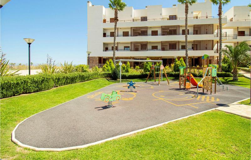 Beautiful Apartment In Orihuela Costa With Wifi - image 17