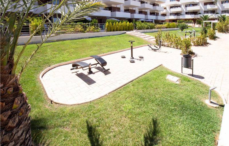 Beautiful Apartment In Orihuela Costa With Wifi - image 9