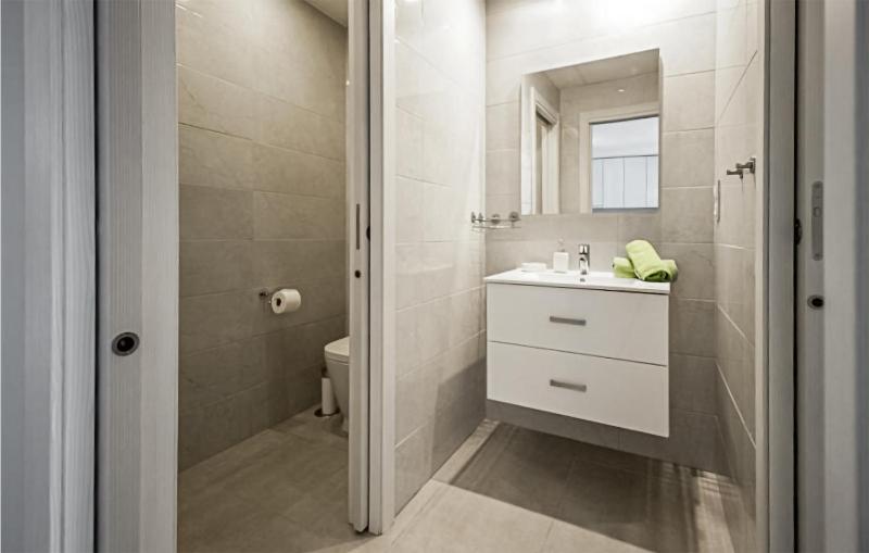 Beautiful Apartment In Orihuela Costa With Wifi - image 16