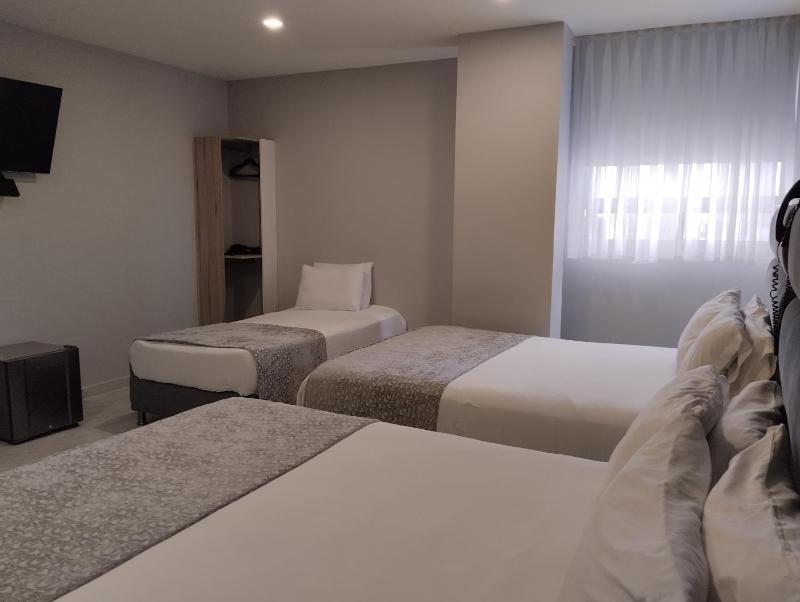 Hotel OR Suite - image 14