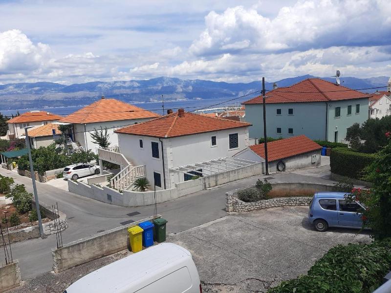 Apartments with parking space Supetar Brac - 23372 - image 3