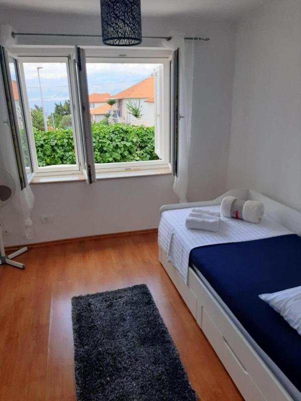 Apartments with parking space Supetar Brac - 23372 - image 15