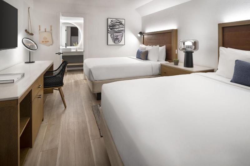 Two Queen Beds with View - Mid-Floor image 3