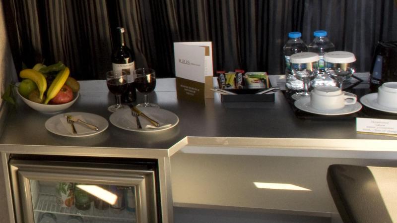Special Offer - Superior Room image 4