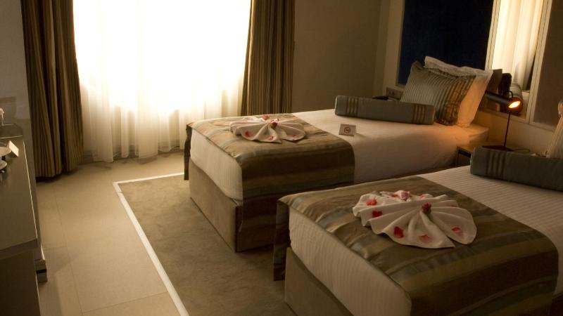 Special Offer - Superior Room image 3