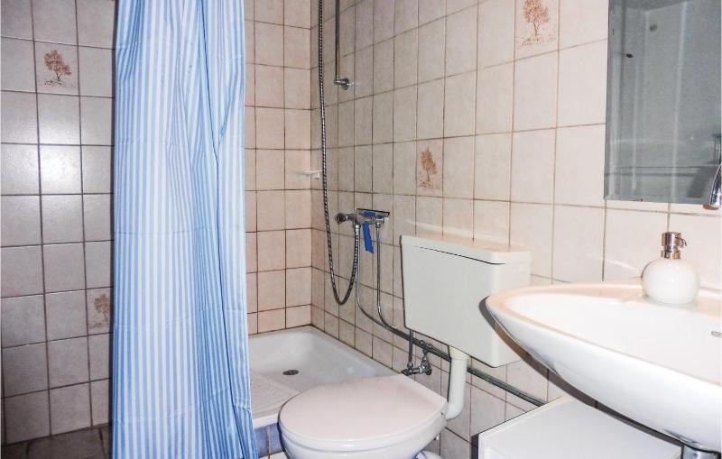 Two-Bedroom Holiday Home image 4