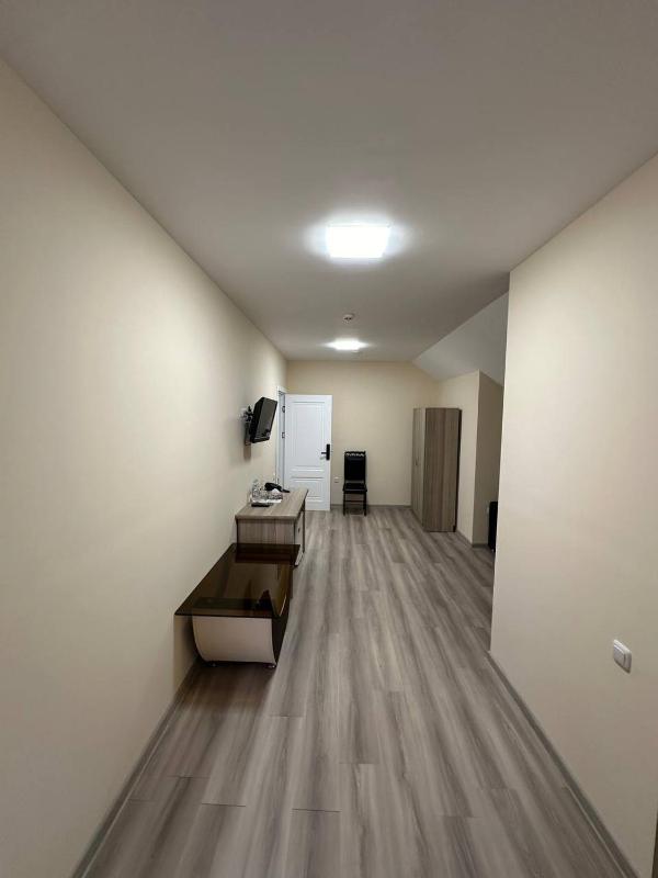 Large Double Room image 1