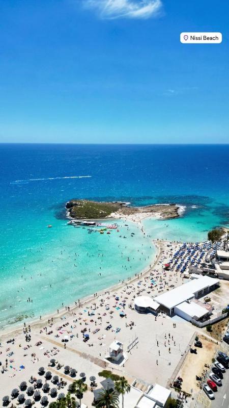 NISSI BEACH AYIA NAPA Pool View Apartment Large Terrace 450m from Nissi Beach - image 5