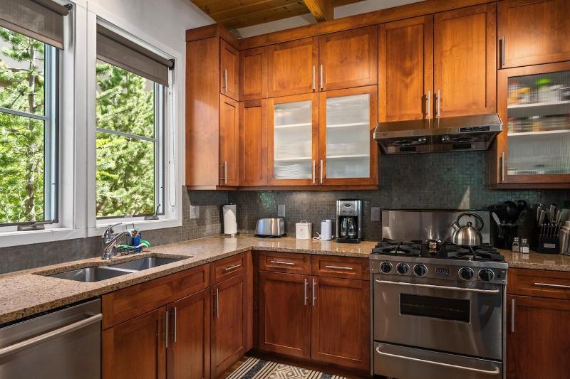 Blackhawk 2817 townhouse - image 35
