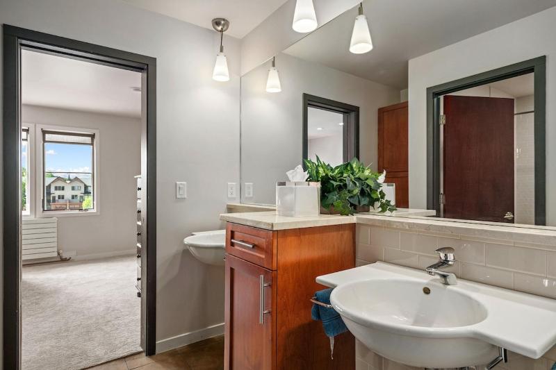 Blackhawk 2817 townhouse - image 40