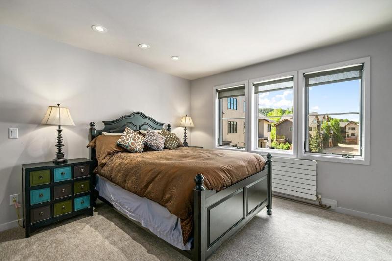 Blackhawk 2817 townhouse - image 20