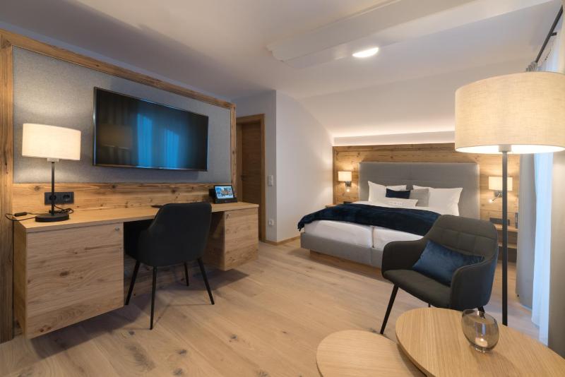 Superior Double Room image 2