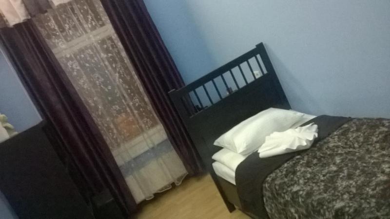 Single Room image 3