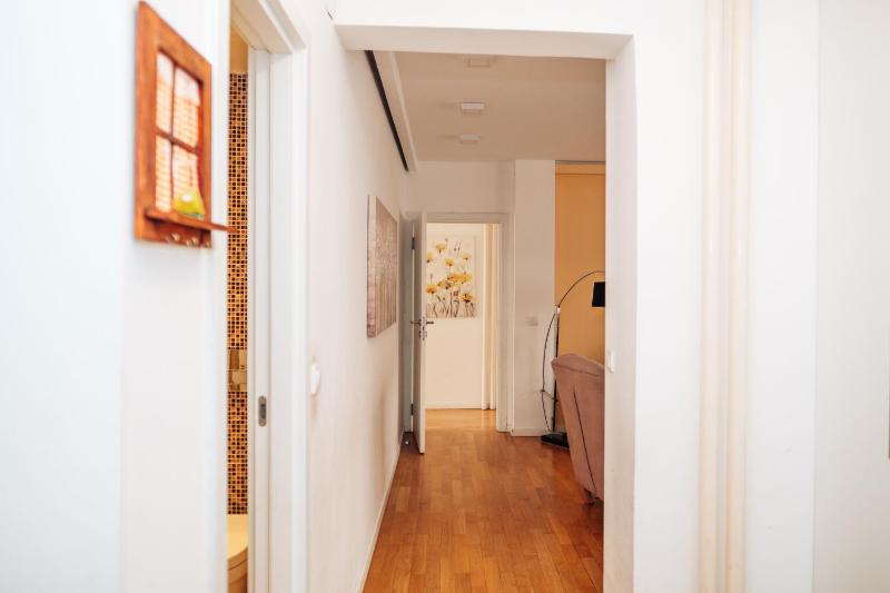 Crown Central three bedroom Apartment - image 13