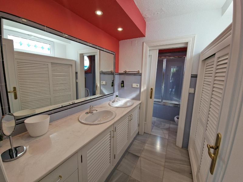 Condesa del Mar apartamentos adults only - image 40