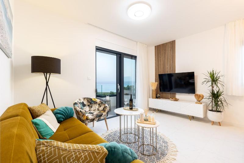Golden Smile Apartment Images