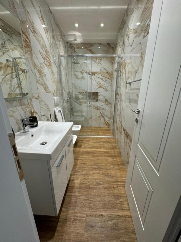 Klama Luxury Apartment - image 11