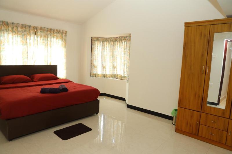Rosewood 2 - 4BHK - image 40