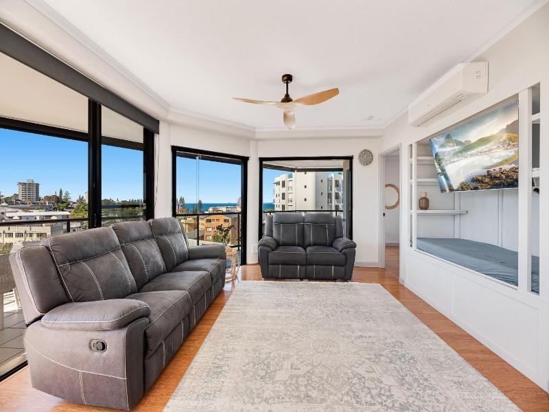 Mariners Unit 11 Kings Beach QLD - image 5