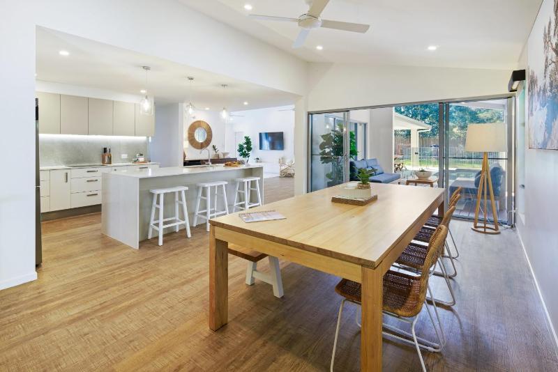 Home away from Home at Dicky Beach - image 6