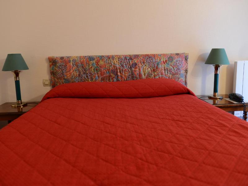 Double Room image 4