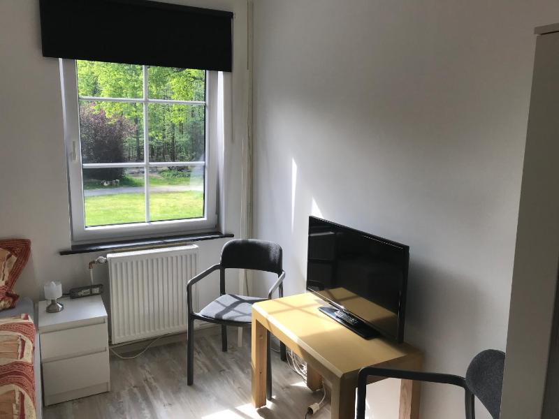Single Room with Garden View image 4
