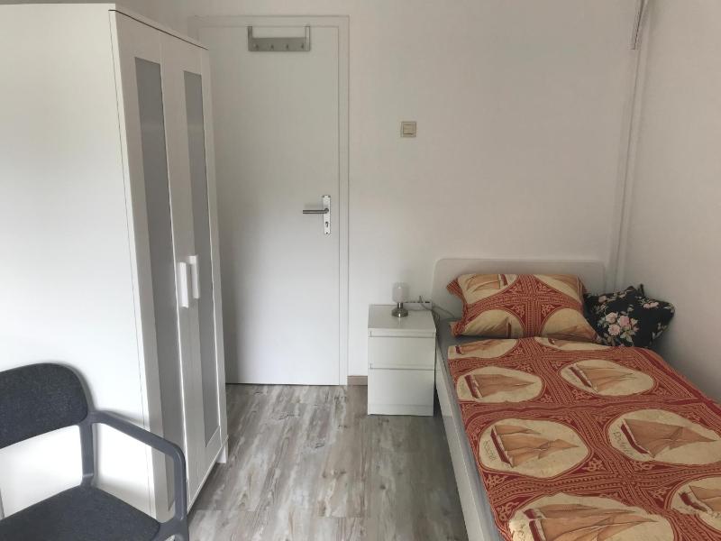 Single Room with Garden View image 3