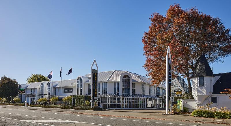 Pavilions Hotel - image 2