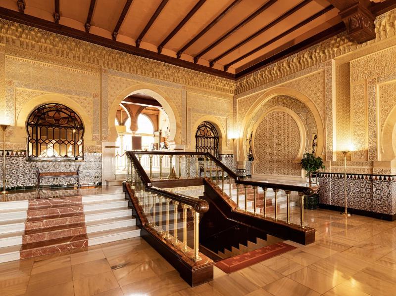 Alhambra Palace Hotel - image 14